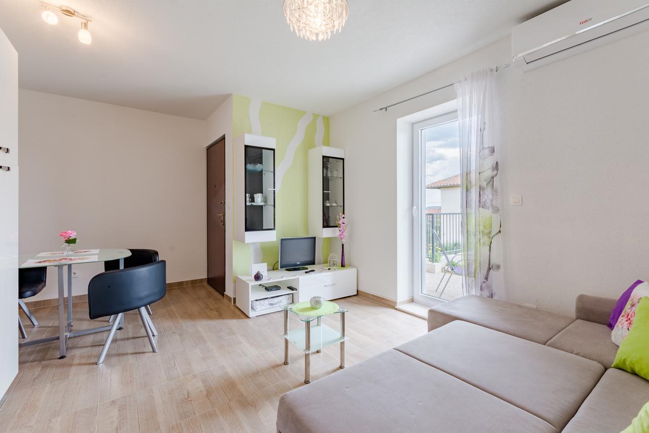 Apartment Anamaris Солин Екстериор снимка